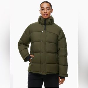 Aritzia TNA Super Puff Classic XXS